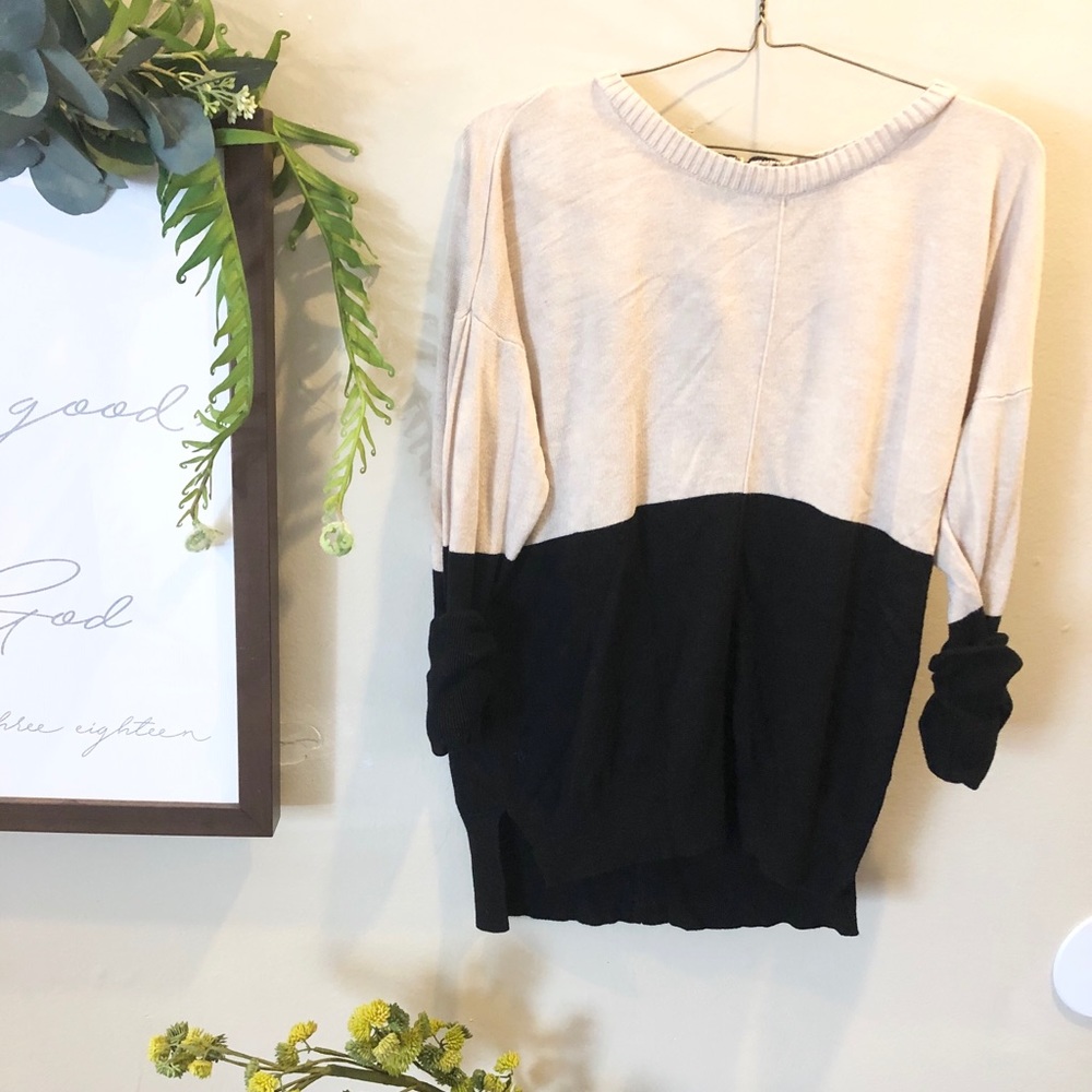 Vertical Design Women’s Sweater